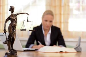 Wie Sie Ihre Anwaltskosten clever von der Steuer absetzen: Maximieren Sie Ihre Steuerersparnis! wie-sie-ihre-anwaltskosten-clever-von-der-steuer-absetzen-maximieren-sie-ihre-steuerersparnis
